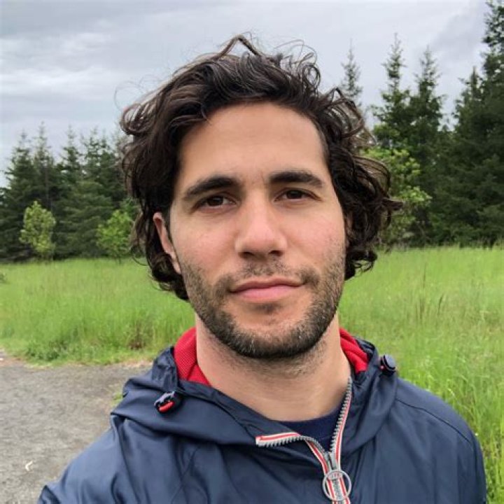 Amanda Righetti – Biography, Facts & Life Story