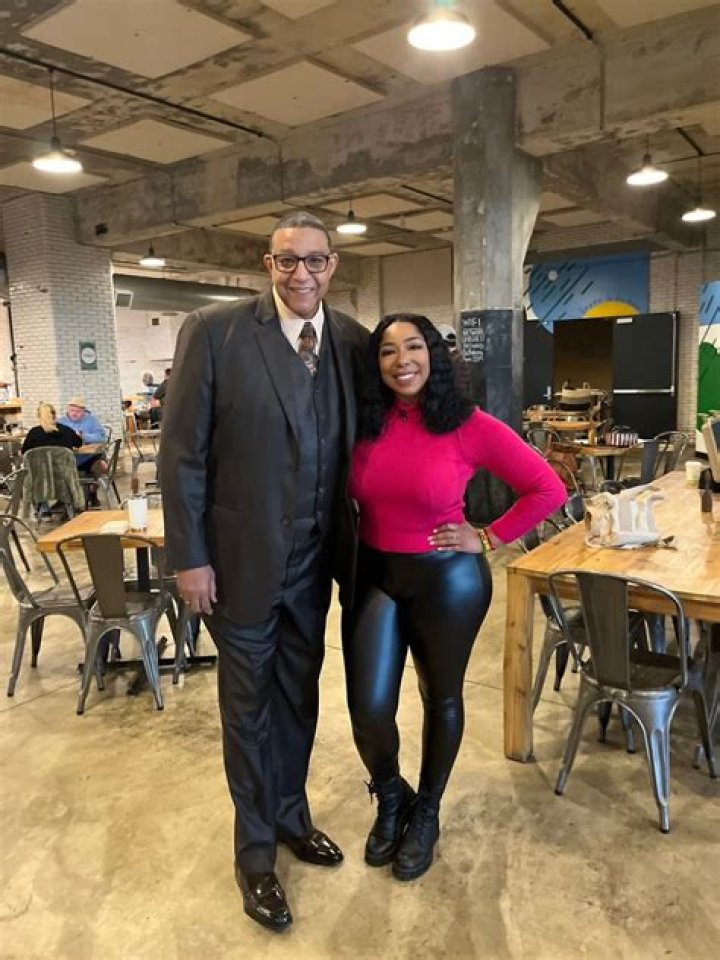 Blair Ledet FOX 2, Bio, Wiki, Age, Height, Husband, Weight Loss, Salary, and Net Worth