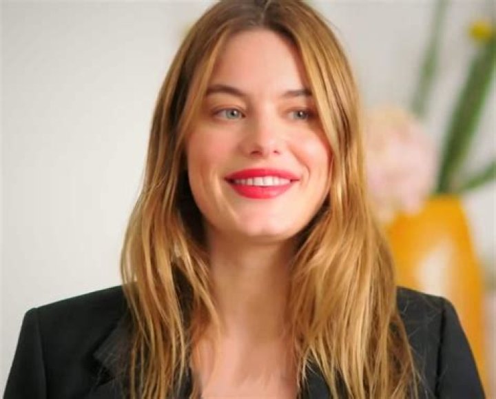 Camille Rowe – Biography, Facts & Life Story