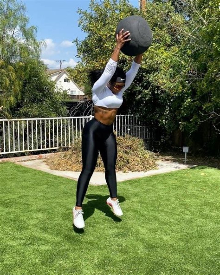 Chanel DeLisser Fitness Coach, Bio, Wiki, Age, Height, Duke, Workouts, and Net Worth