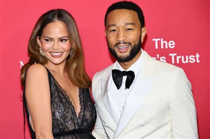 Chrissy Teigen Trolls John Legend With Arthur Memes