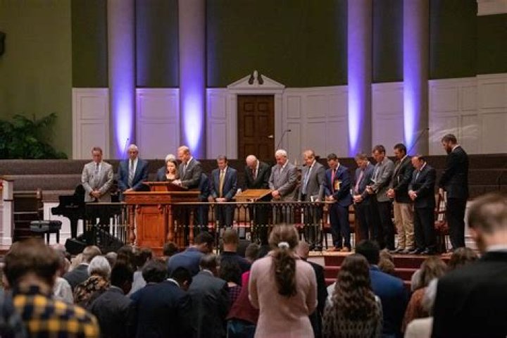 Clarence Sexton Bio, Wiki, Age, Wife, Temple Baptist Church, Books, and Net Worth