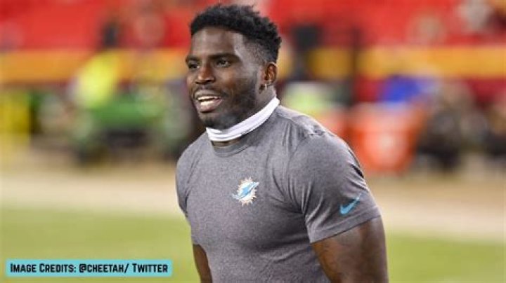 Derek Carr’s net worth, fact, career, awards, biography & life story