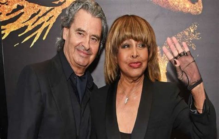 How Old Is He? Wikipedia And Wife