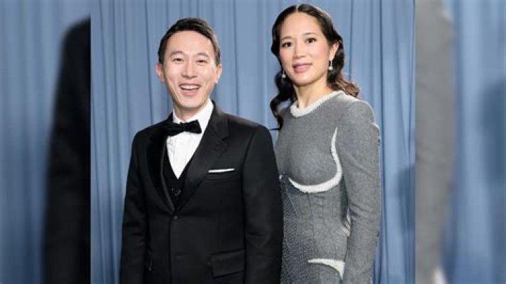 How Rich Is Chew Shou Zi Wife?