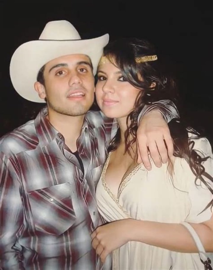 Is His Girlfriend Adriana Meza Torres?