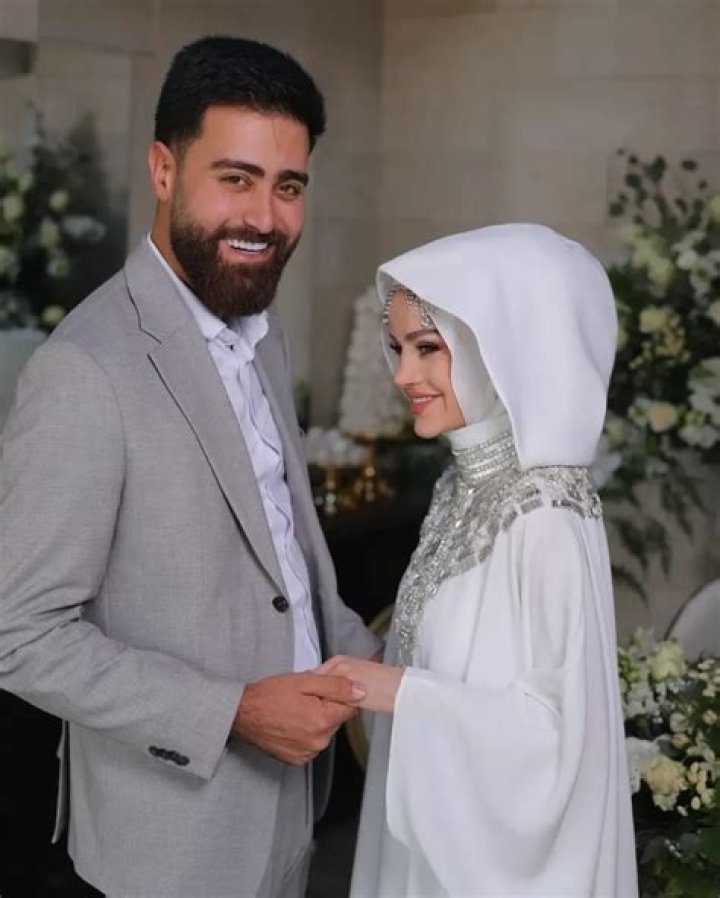 Is Ramy Youssef Gay? Married Life: Meet His Secret Wife