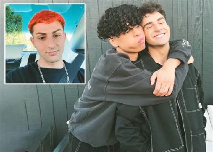 Issa Twaimz Explains What Happened between Larray and Him — Best Friends Reunite