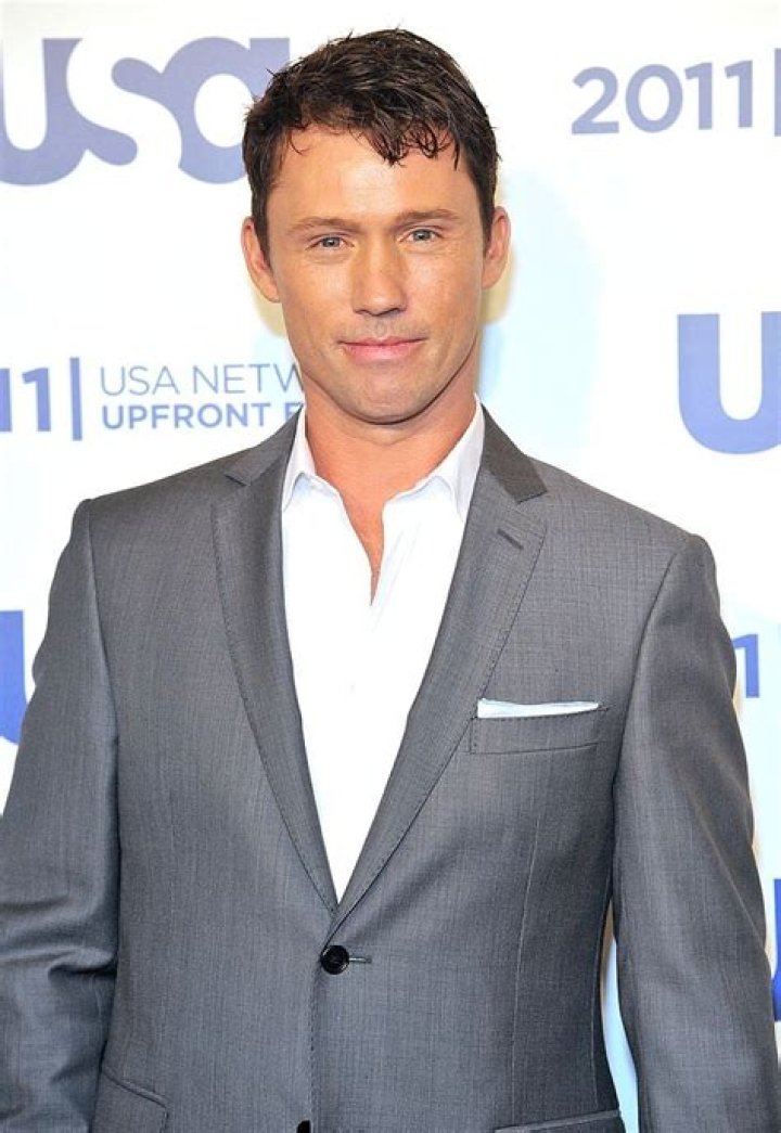 Jeffrey Donovan Height