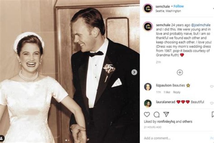 
Married Since 1996, Learn More About Joel McHale’s Wife Sarah Williams
