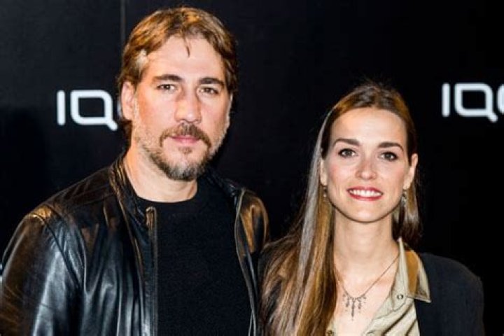 
Meet Clara Mendez-Leite – Photos Of Narcos’ Star Alberto Ammann’s Girlfriend
