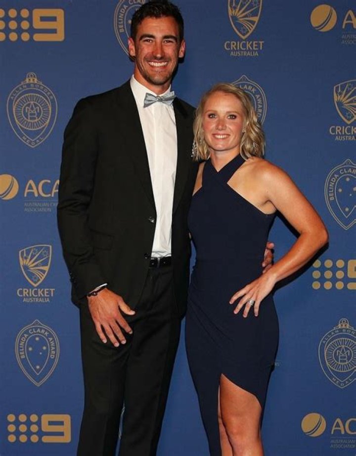 Meet Mitchell Starc Sister Amanda And Tay Starc