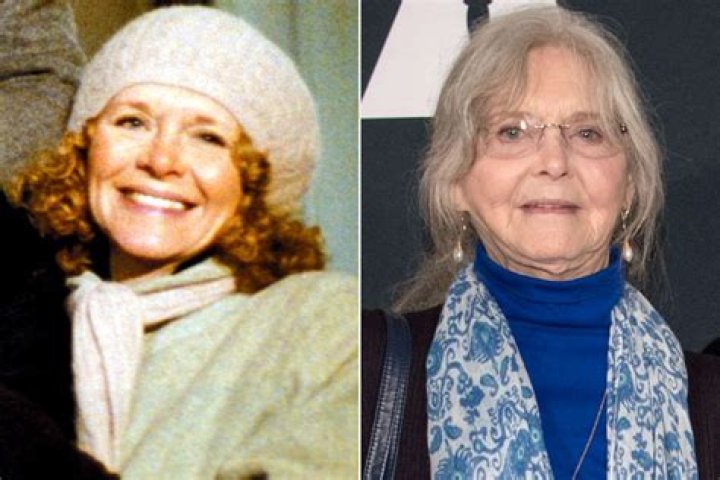 Melinda Dillon Height