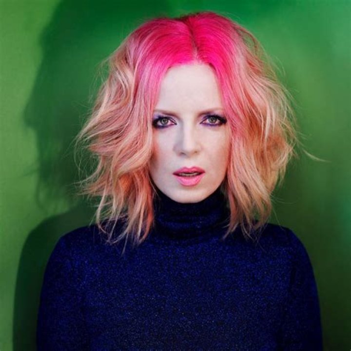 Shirley Manson – Biography, Facts & Life Story