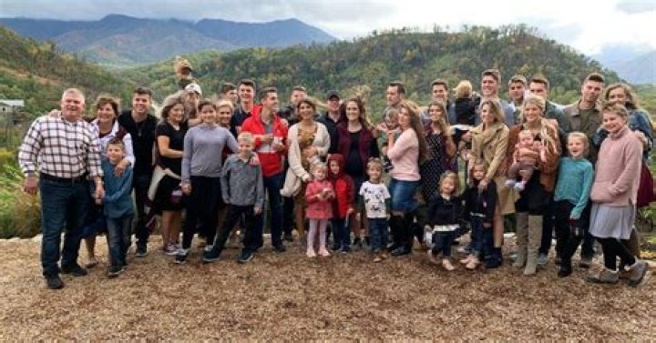 The Bates Family Considers Their State Perfect for Raising a Ridiculously Large Family