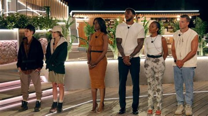 Who Is Surviving Paradise Lellies Father? Mother And Family