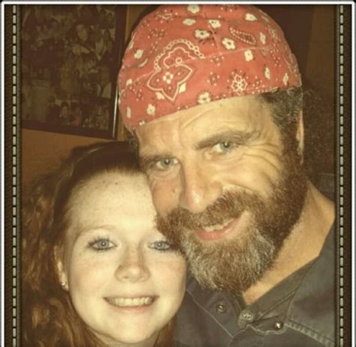 Willy McQuillian divorced?, his wiki-bio, age, wife, net worth.